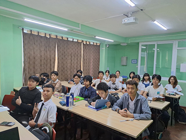 bgis_secondary_03.jpg